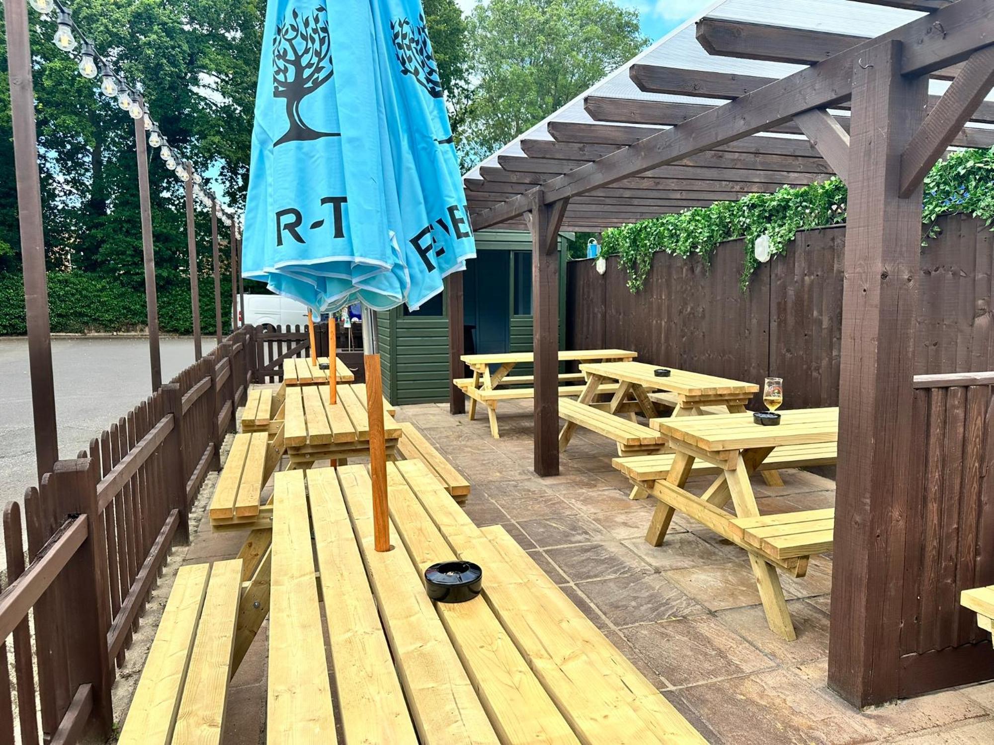 The Prince Albert Pub & Hotel Γουίνσδορ Εξωτερικό φωτογραφία