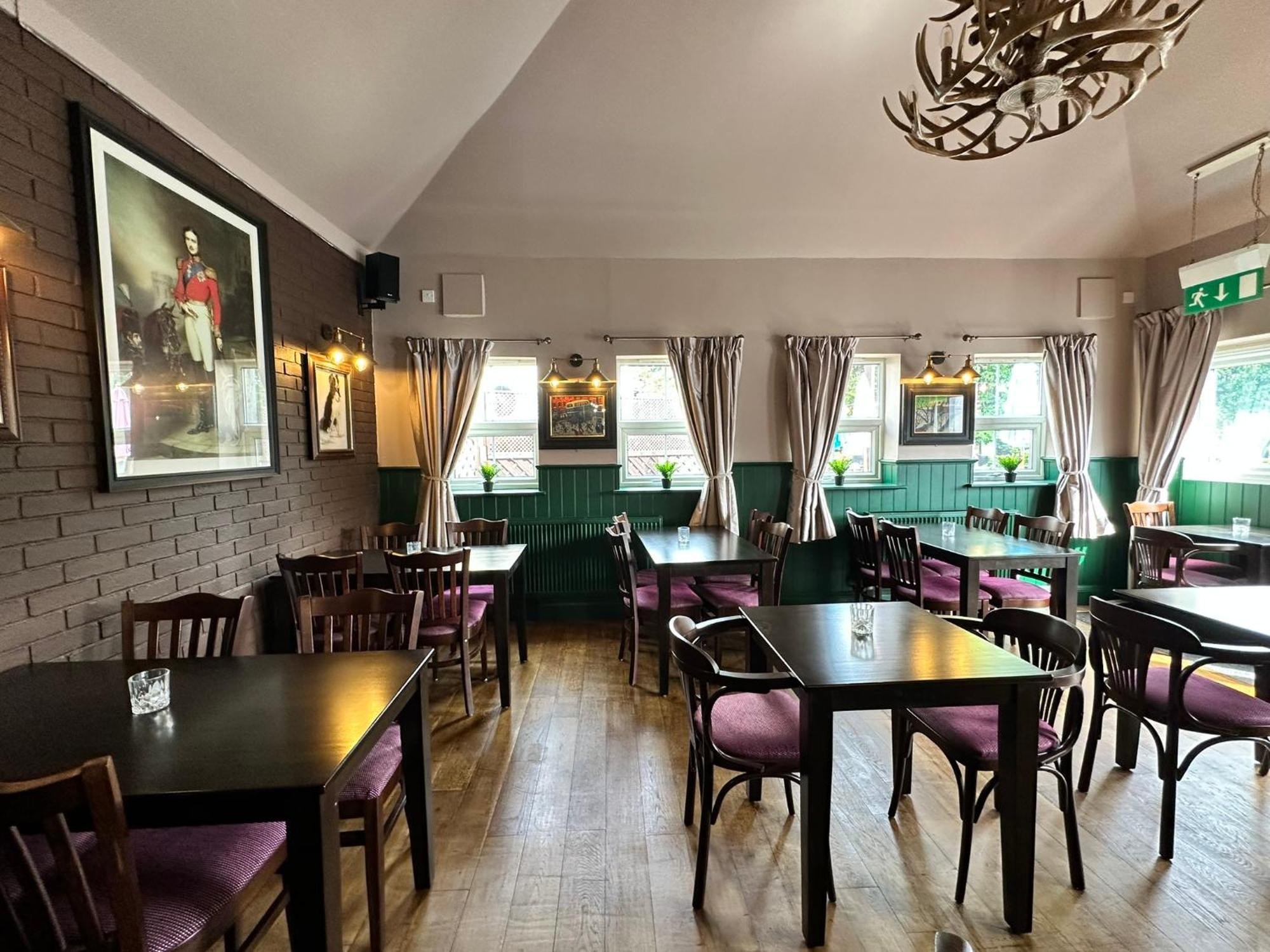 The Prince Albert Pub & Hotel Γουίνσδορ Εξωτερικό φωτογραφία